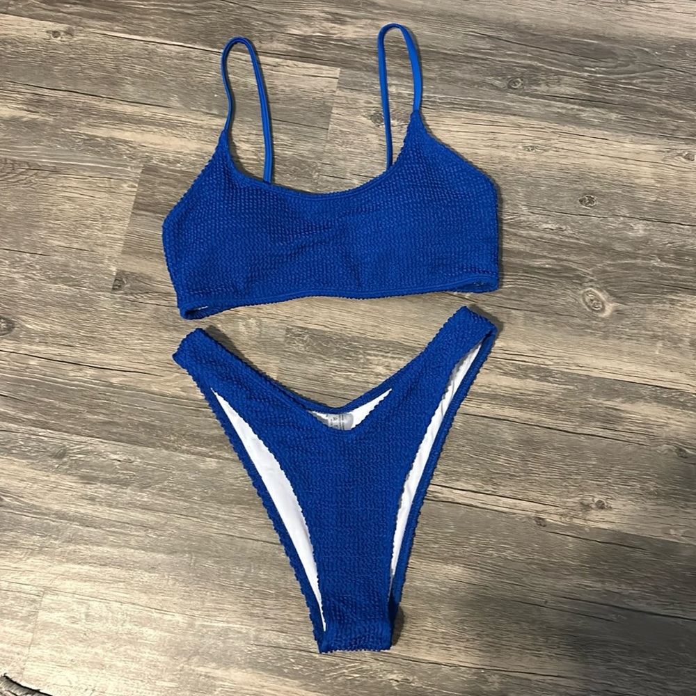 Medium blue cheeky bikini